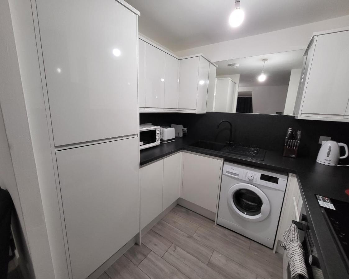 Garland Modern 2 Bedroom Apartment With Parking London 普拉姆斯特德 外观 照片