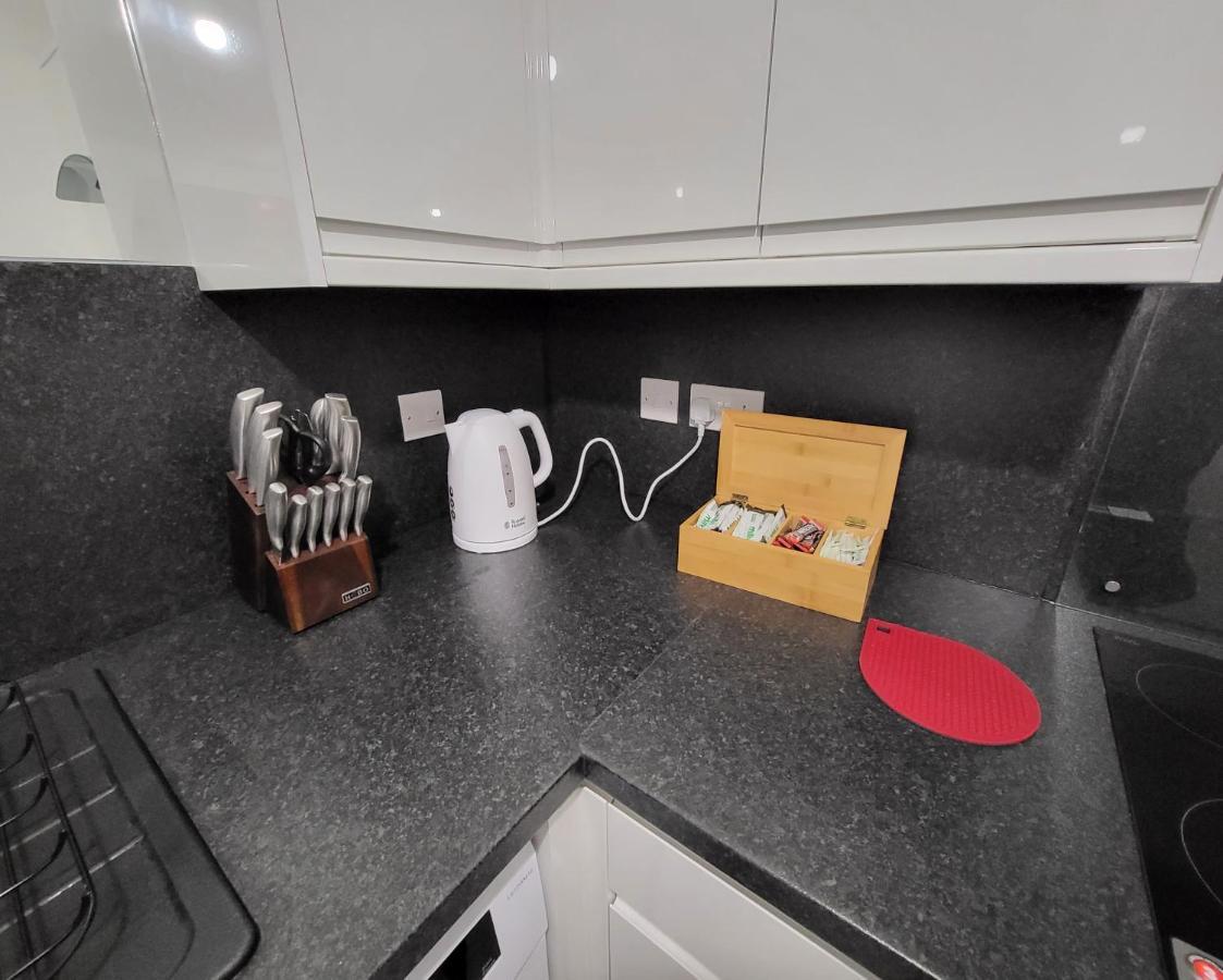 Garland Modern 2 Bedroom Apartment With Parking London 普拉姆斯特德 外观 照片