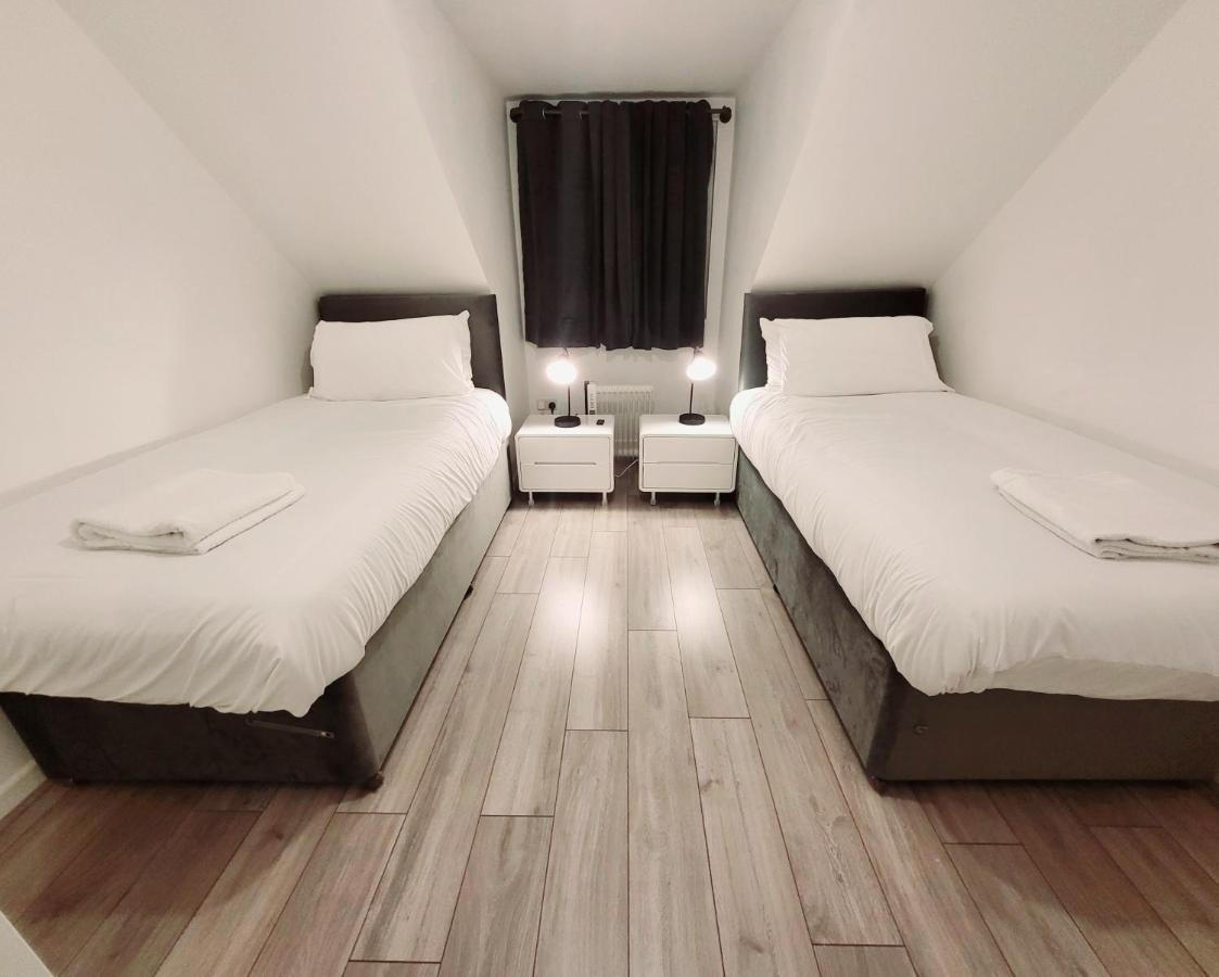 Garland Modern 2 Bedroom Apartment With Parking London 普拉姆斯特德 外观 照片
