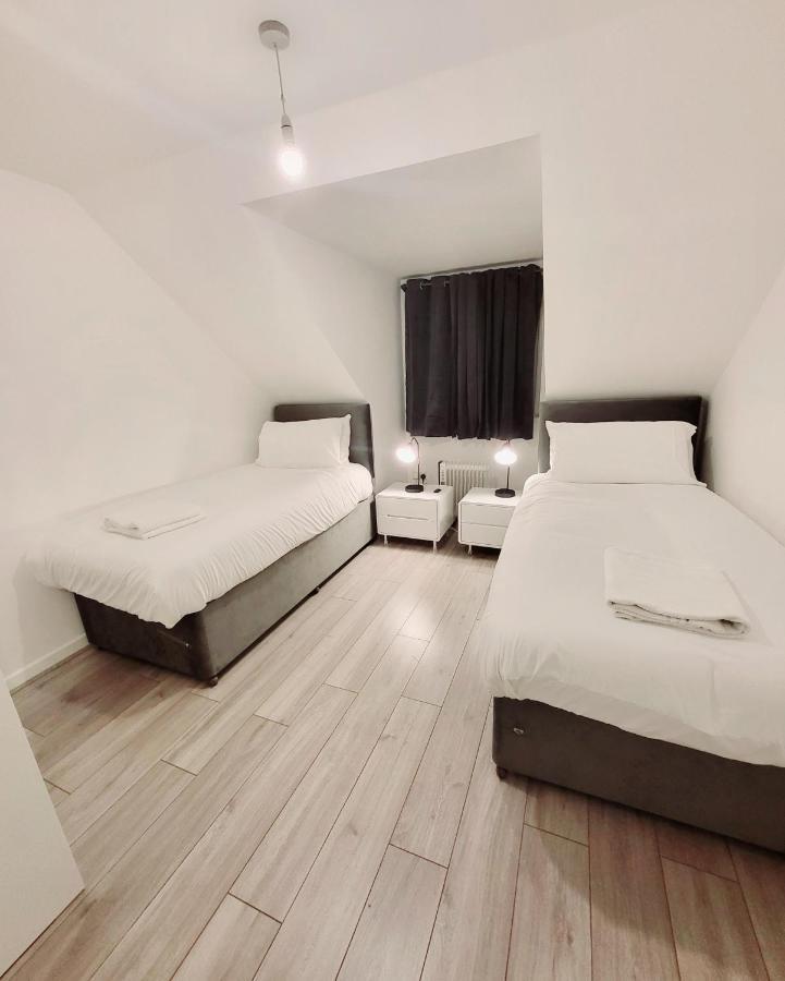 Garland Modern 2 Bedroom Apartment With Parking London 普拉姆斯特德 外观 照片